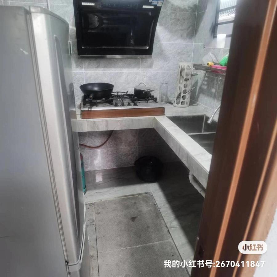 Homestay 1号房有厕所厨房冰箱洗衣机